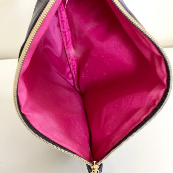 Ipsy Dark Blue Heart Print Makeup Cosmetic Bag - Picture 5 of 7